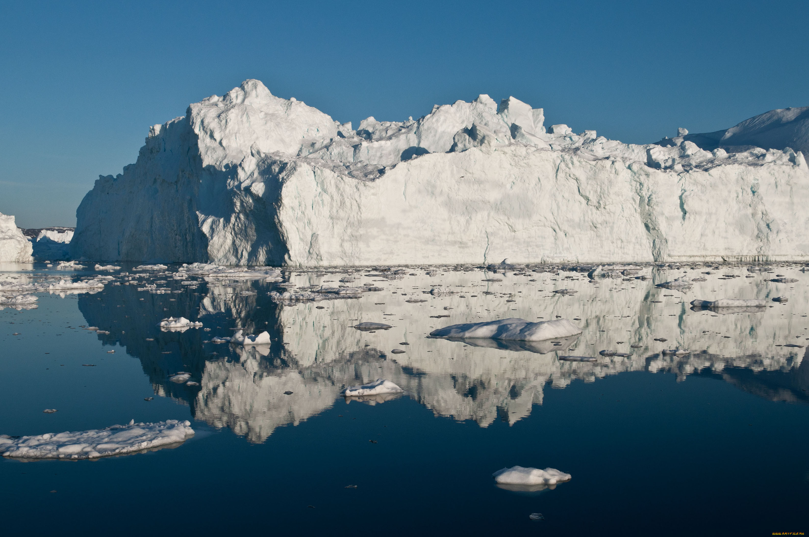 Объясните почему практически все ледники урала. Ледник Якобсхавн. Гренландия Якобсхавн. Ледники Гренландии. Таяние ледников в Гренландии.